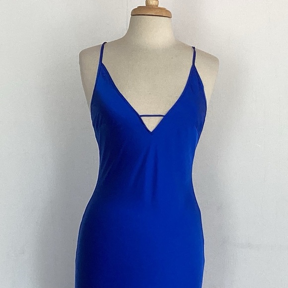 Silk Maison Sapphire ALT  To ASO Elena  VD Spaghetti strap Silk Maxi Dress Med - Picture 4 of 14